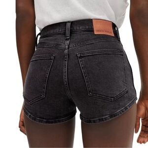 Denim Forum Lola Clean Cheeky Washed Black Denim Shorts Size 24